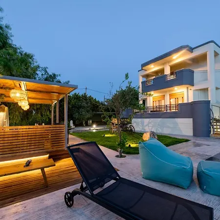 Infinity With Private Pool *